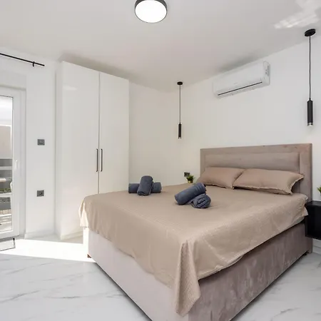 Kety Mansion Holiday home Baska (Krk)